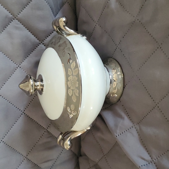 N/A | Kitchen | Vintage Sugar Bowl With Lid | Poshmark